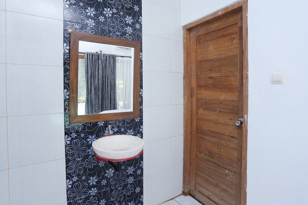 Фото RedDoorz Plus @ Prawirotaman Area