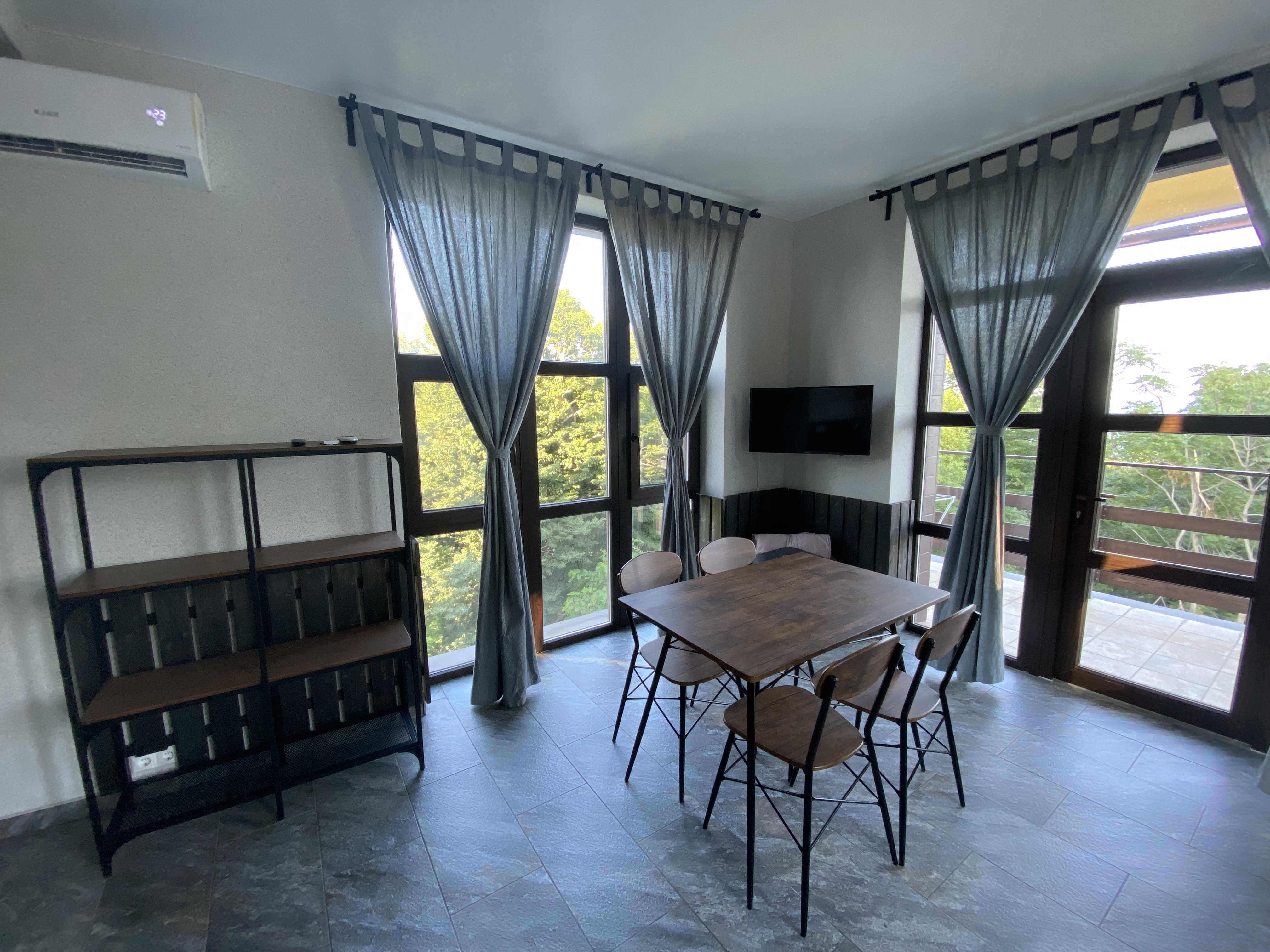 Фото Апартаменты в доме у моря