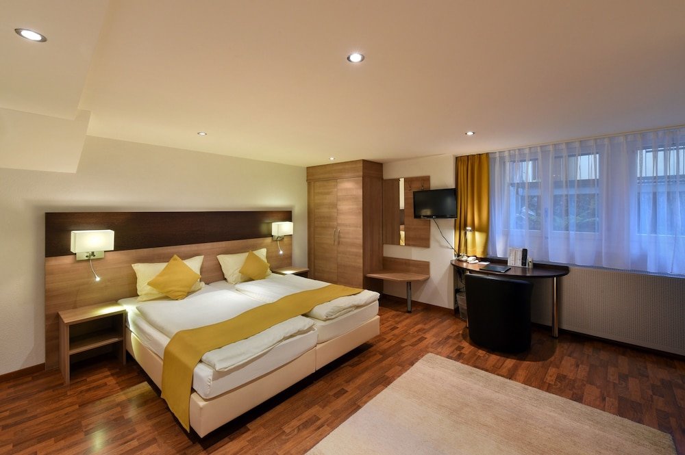 Фото Hotel Engel