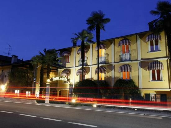 Гостиница Albergo Ristorante La Ripa в Бавене