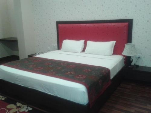 Фото Hotel Krishnam