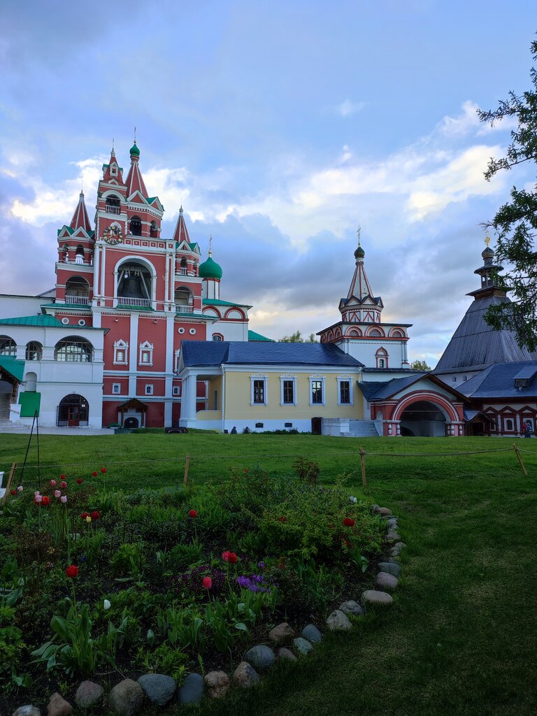 Monastır Savvinsky muzhskoy skit, Moskva və Moskva vilayəti, foto