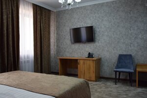 Mirotel Hotel Astana (Ońtústik-Shyǵys shaǵyn aýdany (oń jaǵy), Arqat oramy, 1), hotel