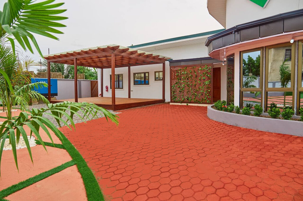 Organization and maintenance of exhibitions Luna Gardens, Earth, photo