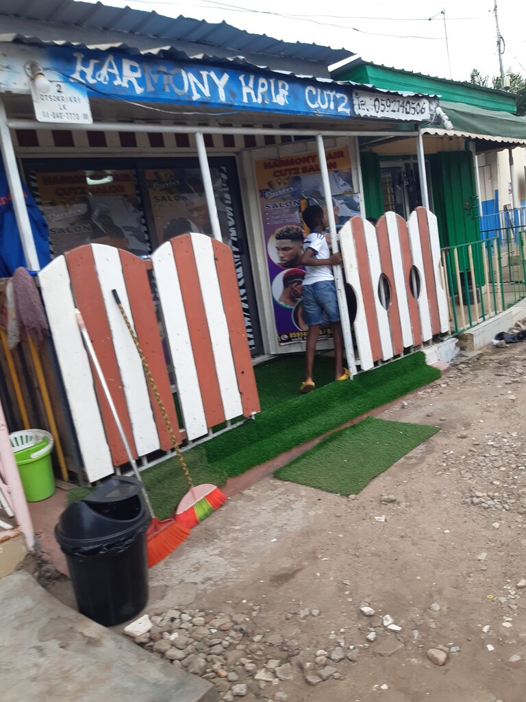 Barber shop Harmony Haircut Salon, Accra, photo