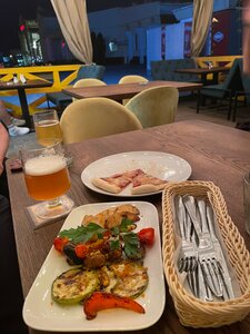 Bistro Blasus (ulitsa Uritskogo, 31А) ، مقهى