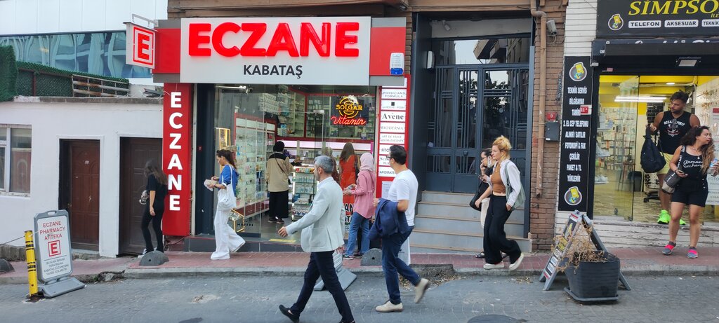 Eczaneler Kabataş Eczanesi, Beyoğlu, foto