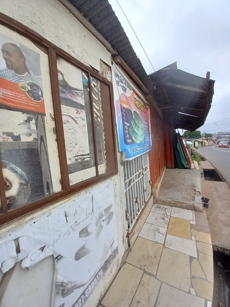 Fish and seafood Dericks, Accra, photo