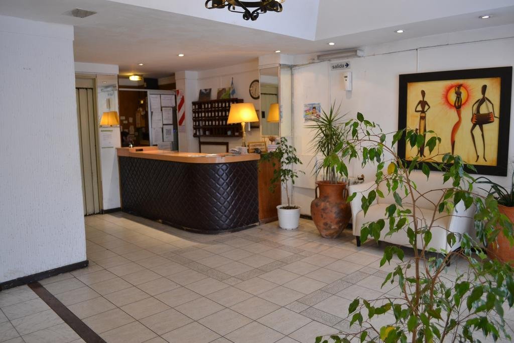 Фото Hotel Dallas Center