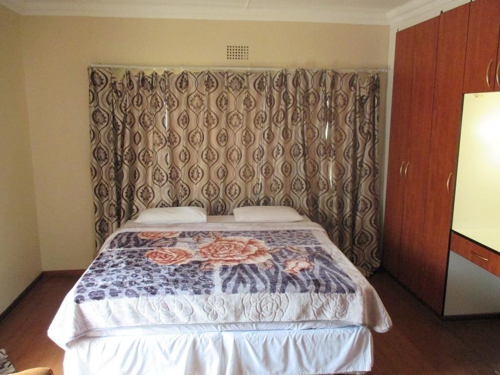 Фото Avion Lodge