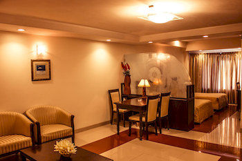 Фото Fabhotel Ambience Executive