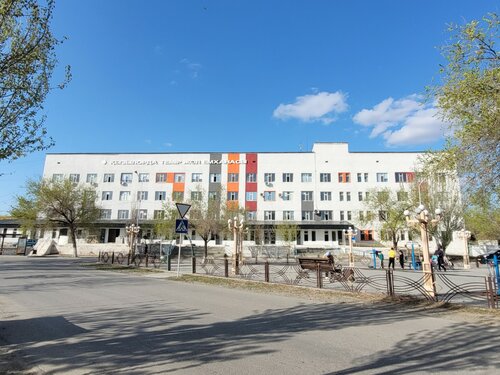 Бакалавр кеші порно және стриптизер