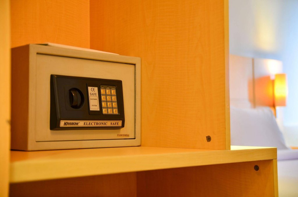 Фото Ibis Jakarta Arcadia