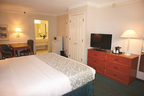 Фото La Quinta Inn by Wyndham Fresno Yosemite