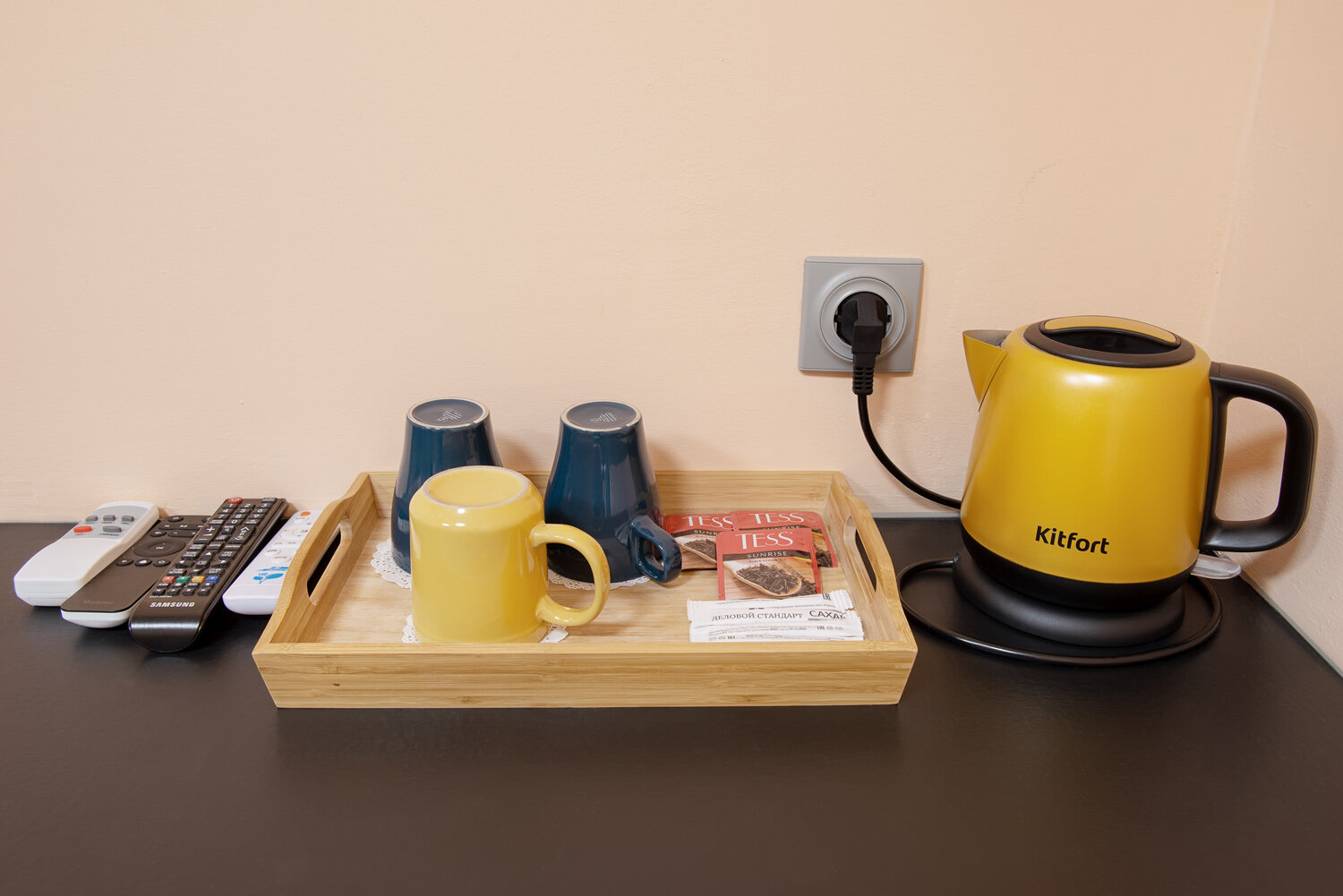 Фото На Цветном