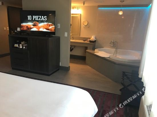 Фото GreenTree Inn & Suites Alhambra