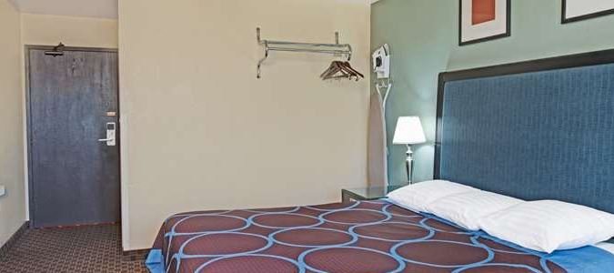 Фото Super 8 by Wyndham Sacramento/Florin Rd