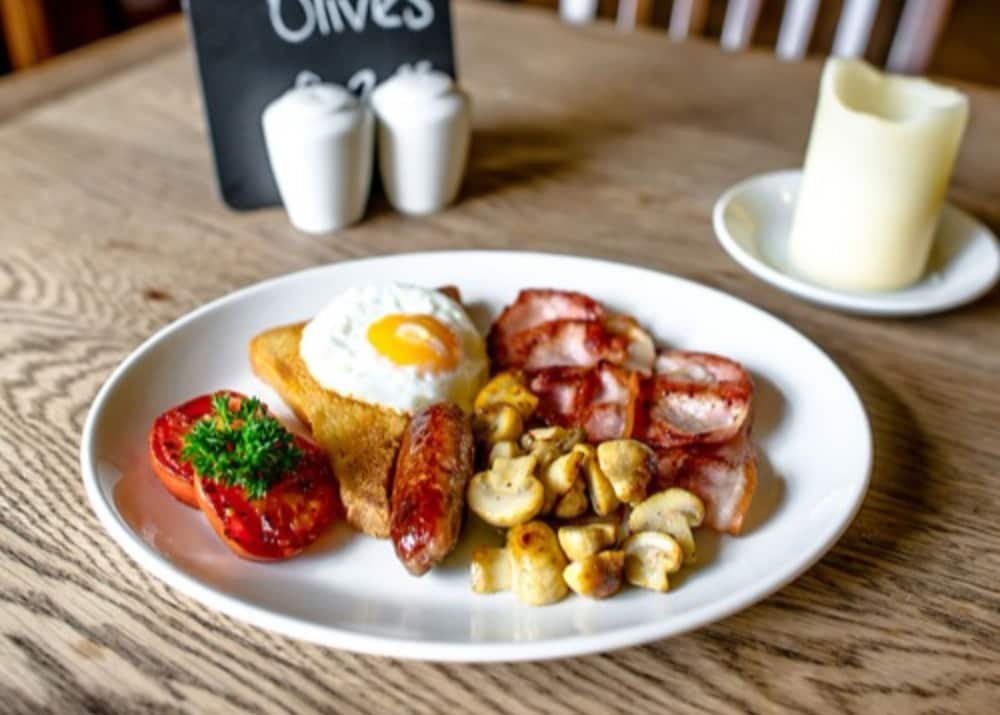 Фото The White Horse Inn