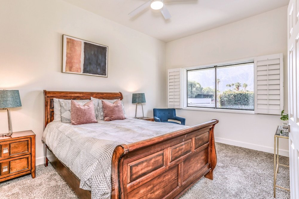 Фото New Listing! Spacious 4br Haven W Private Pool 4 Bedroom Home