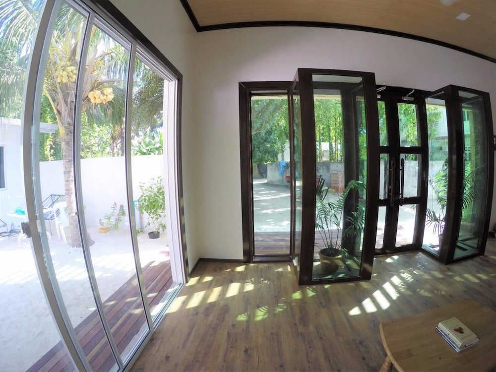 Фото Thoddoo Inn