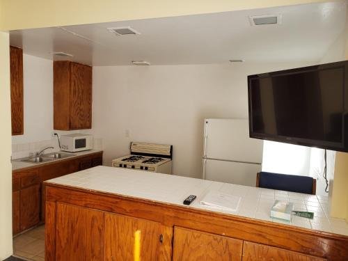 Фото Sea Sprite Oceanfront Hotel