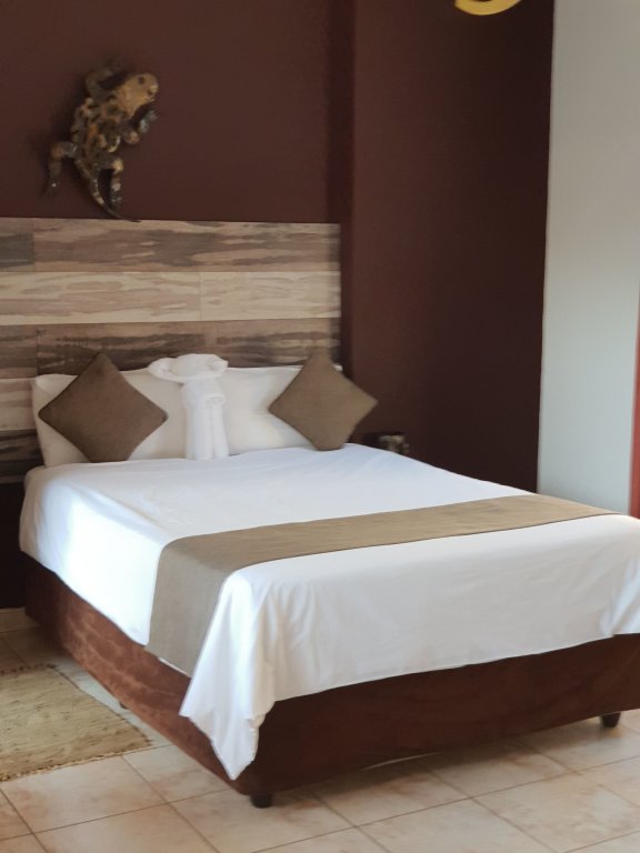 Фото Kalahari Sands Guest Lodge