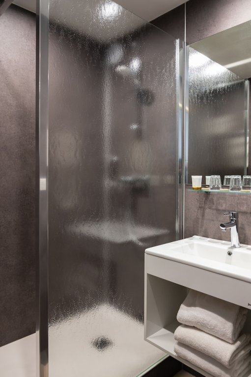 Фото Hôtel Saint Laurent