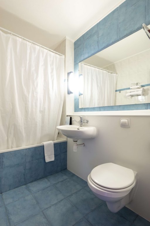 Фото Hotel Campanile Lisbonne Sud - Setubal