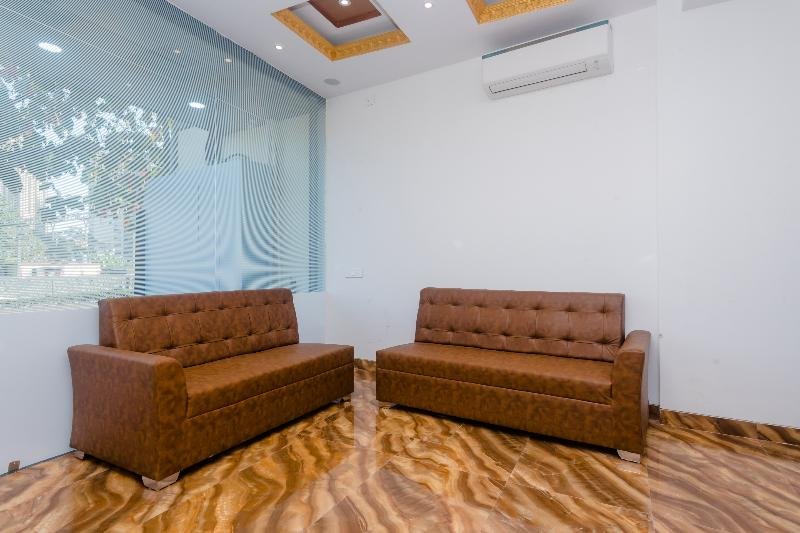 Фото Capital O 29143 Embassy Suites