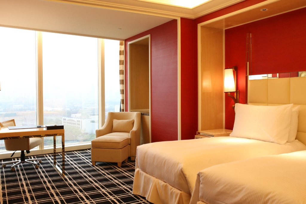 Фото The Lin Hotel