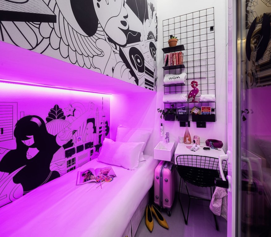 Фото Wom Allenby