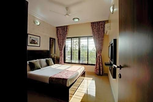 Фото Lalco Residency