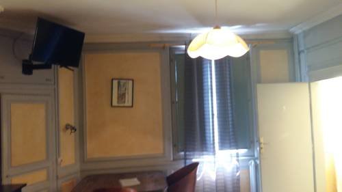 Фото Hôtel Les Beaux Arts