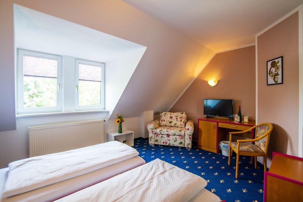 Фото Hotel Gasthof Zur Heinzebank
