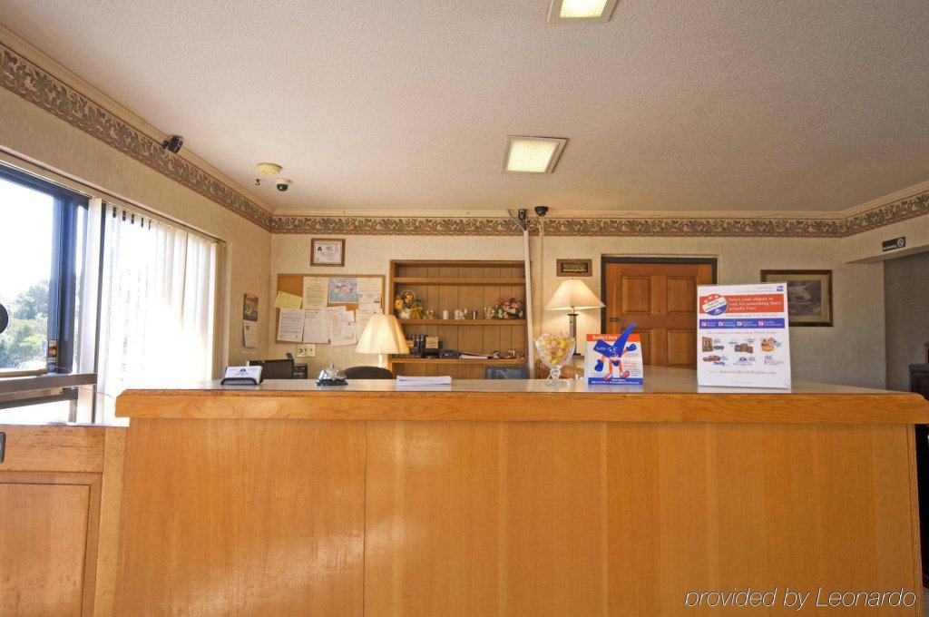 Фото Loyalty Inn Rockingham