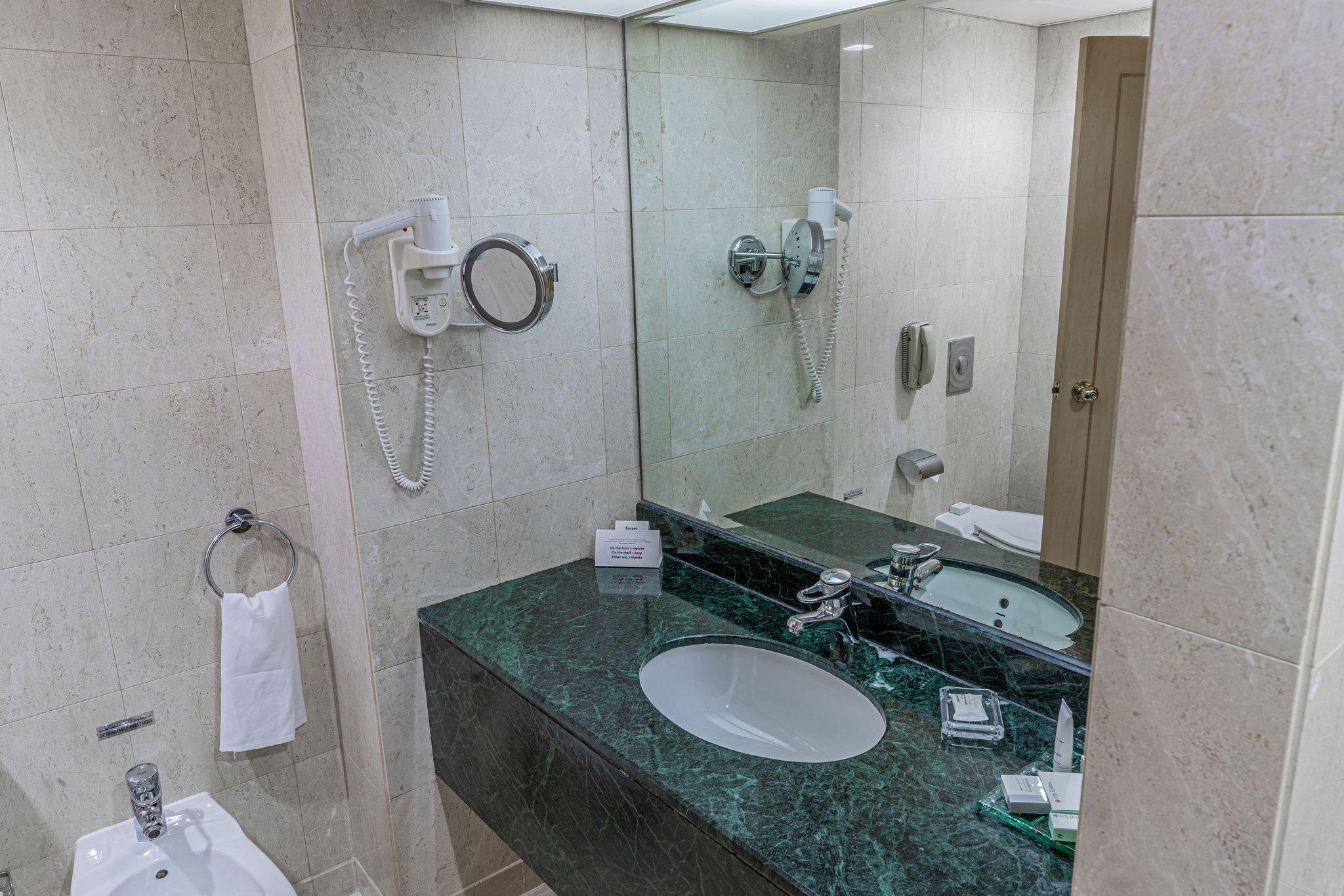 Фото Millennium Downtown Abu Dhabi