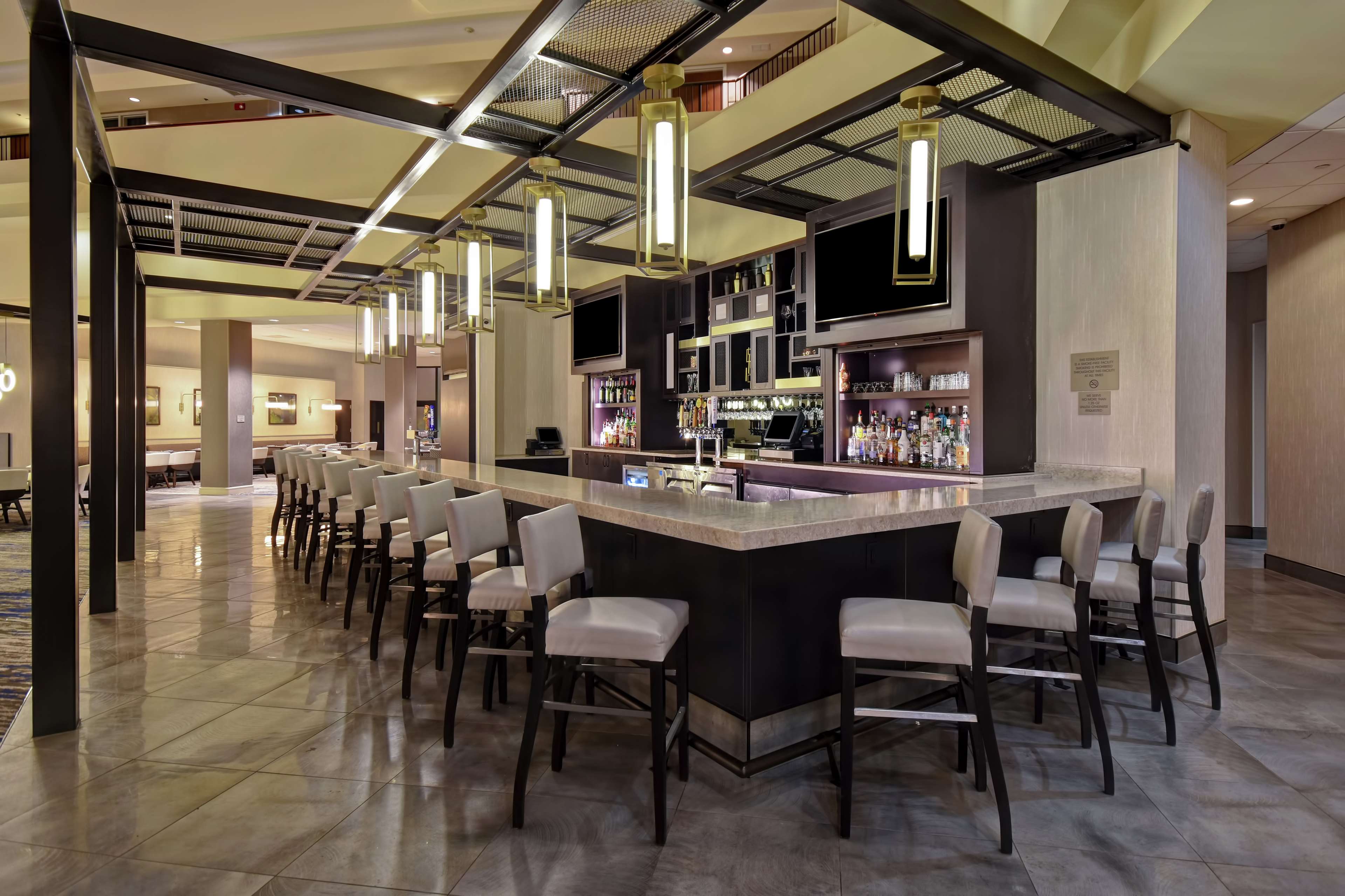 Фото Embassy Suites by Hilton Montgomery Hotel & Conference Ctr