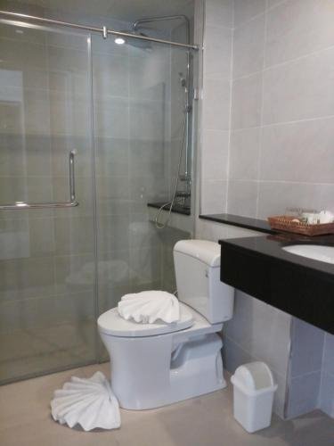 Фото The Suites Apartment & Residence Phuket