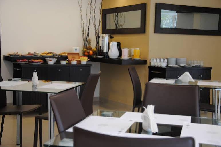 Фото Urbano Hotel