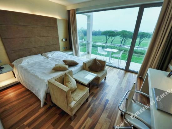 Фото Pisa Hotel Tower Plaza