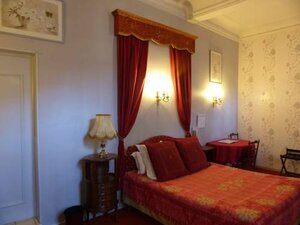 Hotel Du Fiacre (Provence-Alpes-Côte d'Azur, Vaucluse, Arrondissement de Carpentras, Carpentras, Rue Vigne, 153) ، فندق