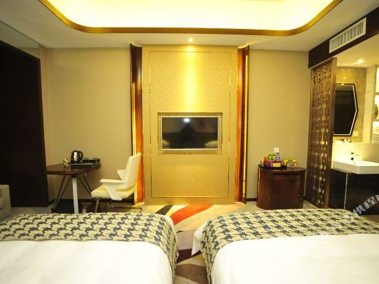 Фото Kunming Like Modern Hotel