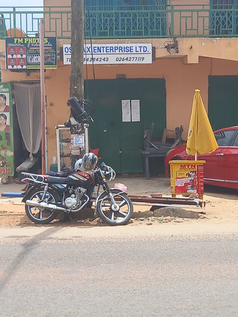 Grocery Osmax, Accra, photo