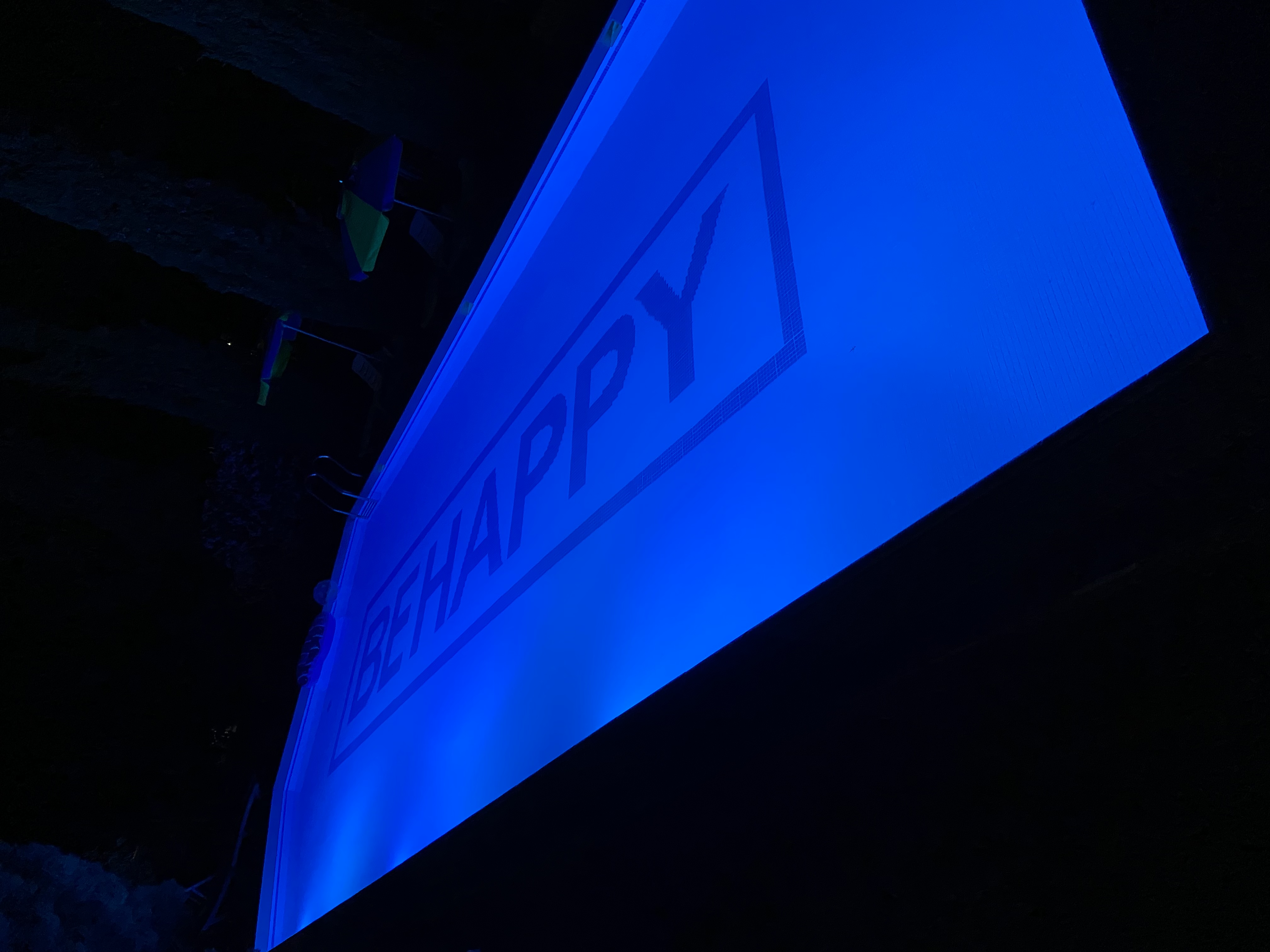 Фото Би Хэппи