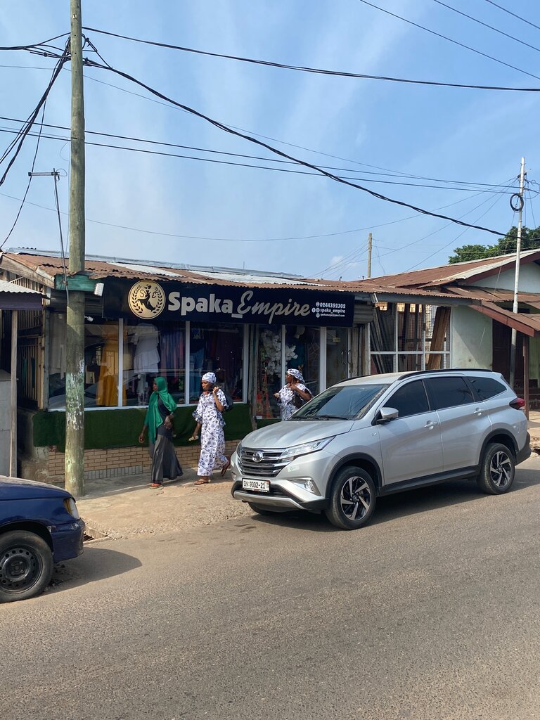 Clothing store Spaka Empire, Accra, photo