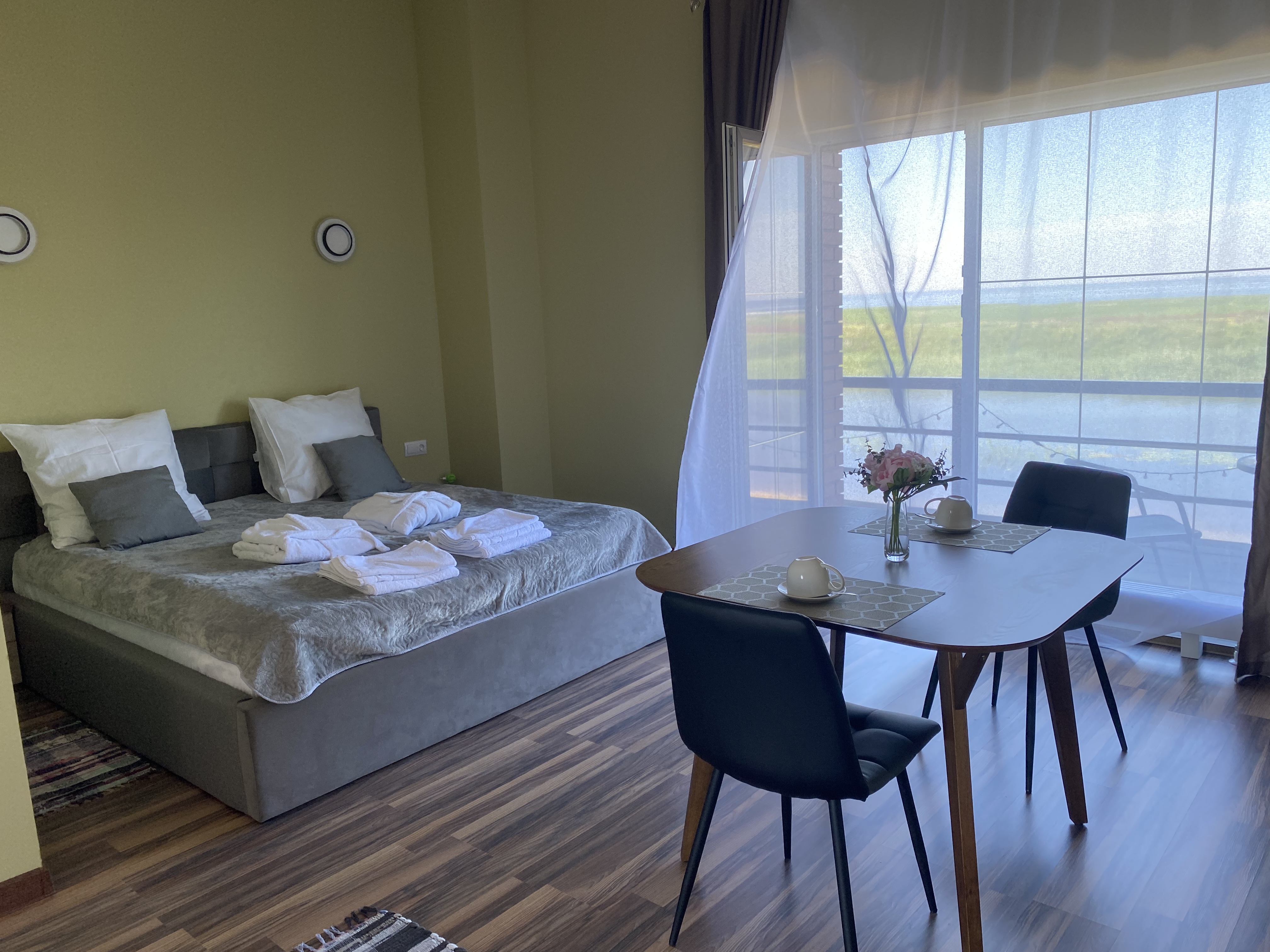 Фото отеля 2