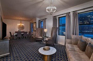 Гостиница The Stephen F Austin Royal Sonesta Hotel