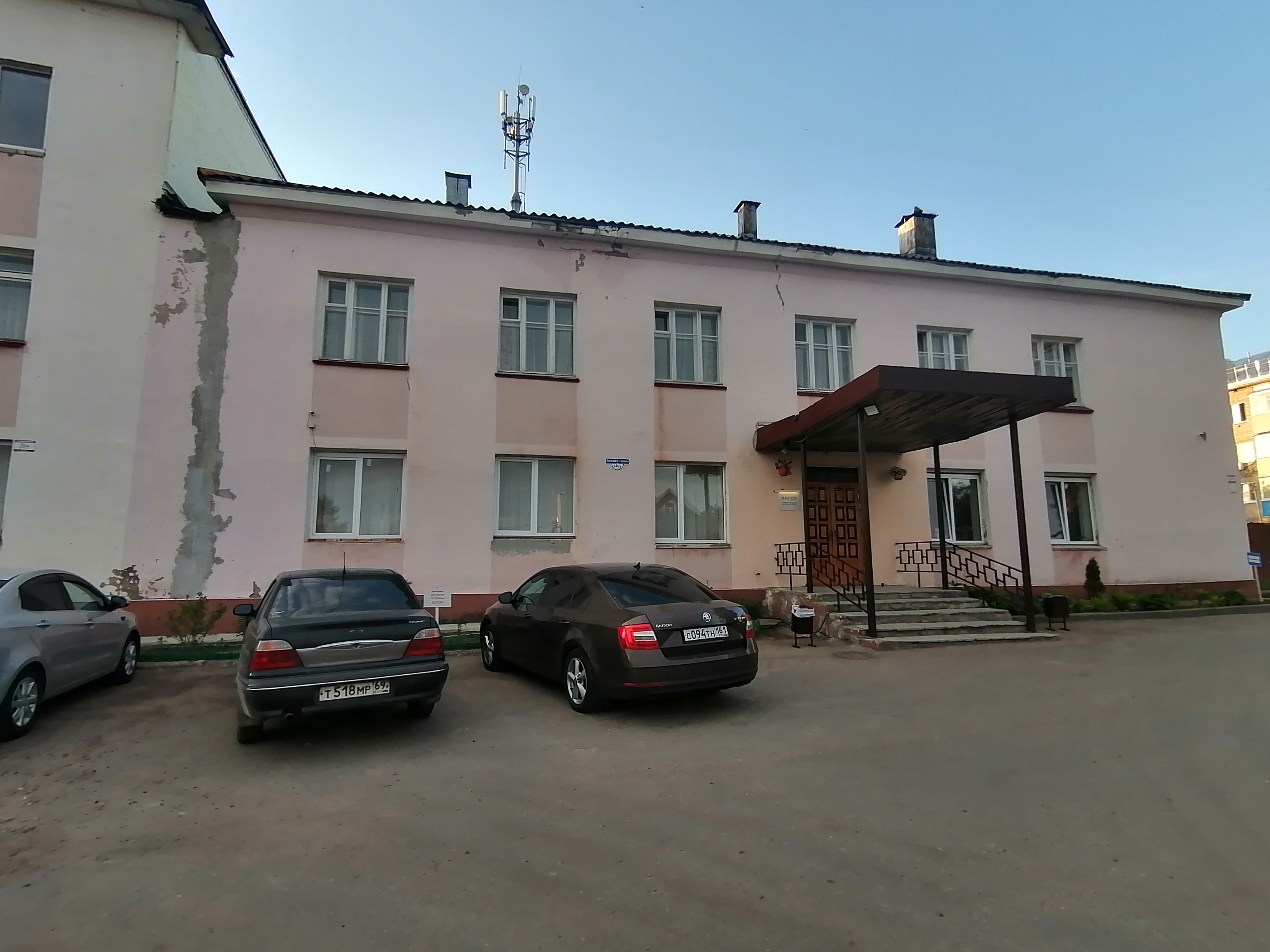 Фото отеля 1