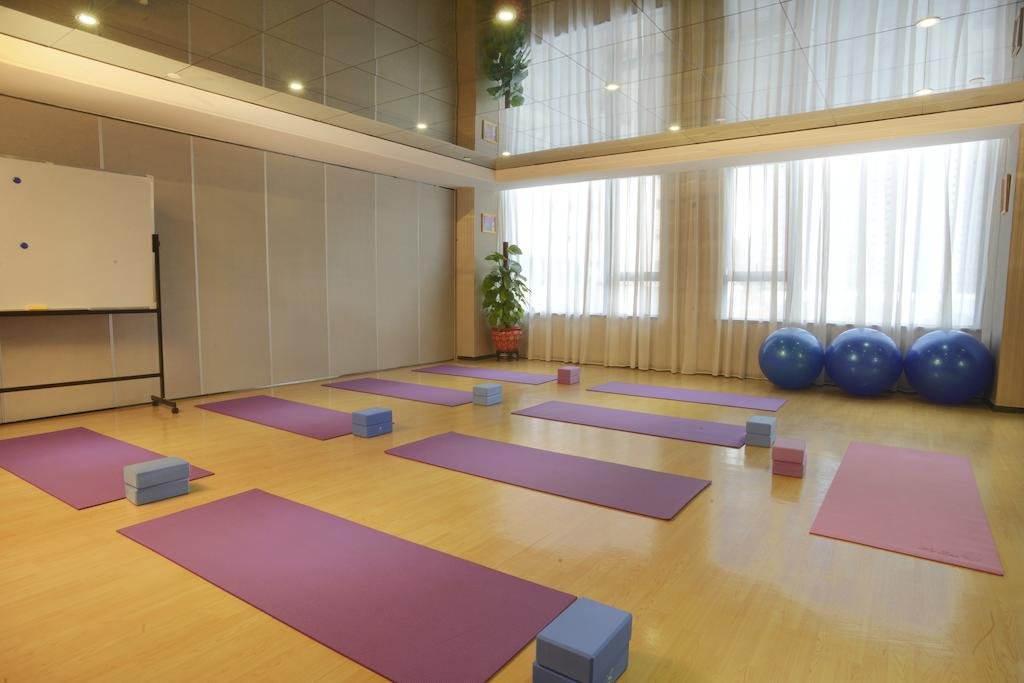 Фото La Perle International Hotel