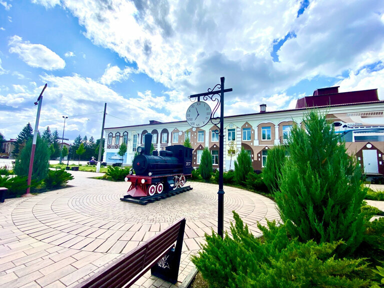 Monumento, memorial Основанию железнодорожной станции, , foto